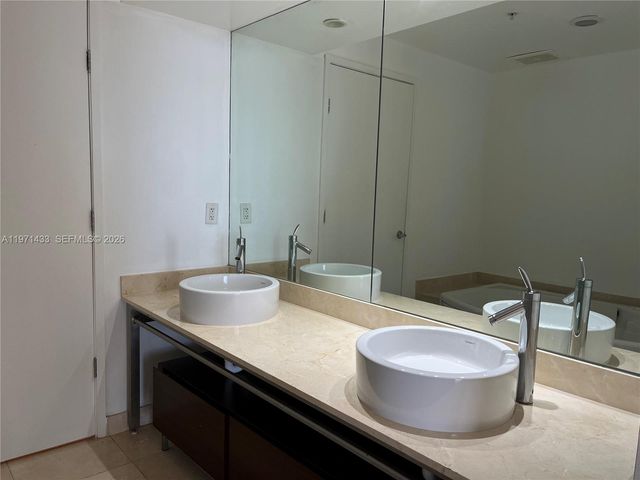 16275 Collins Avenue 2603, Sunny Isles Beach, FL 33160