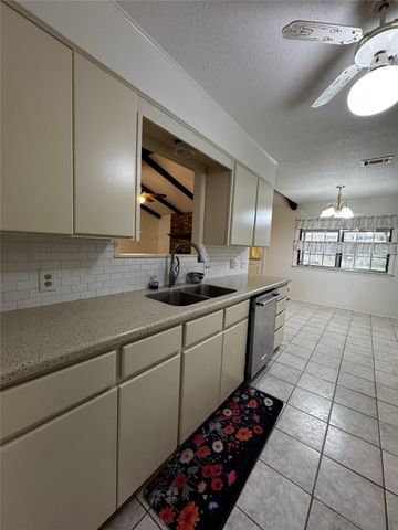 3205 Pin Oak Drive, Temple, TX 76502