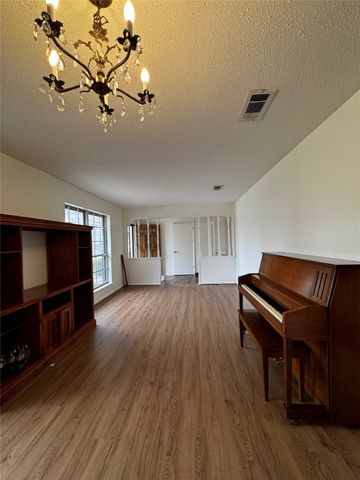 3205 Pin Oak Drive, Temple, TX 76502