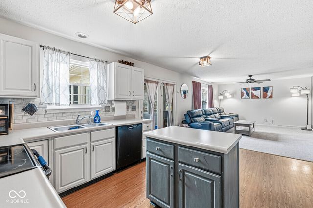 8333 Giroud Way, Indianapolis, IN 46259