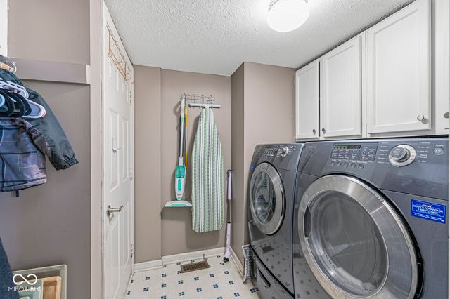 8333 Giroud Way, Indianapolis, IN 46259