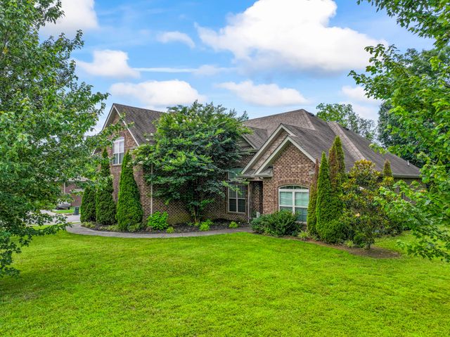 176 Sparrow Gap Dr, La Vergne, TN 37086