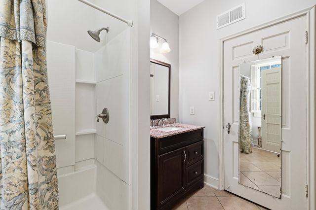 710 ROSEMARY LN, Memphis, TN 38104