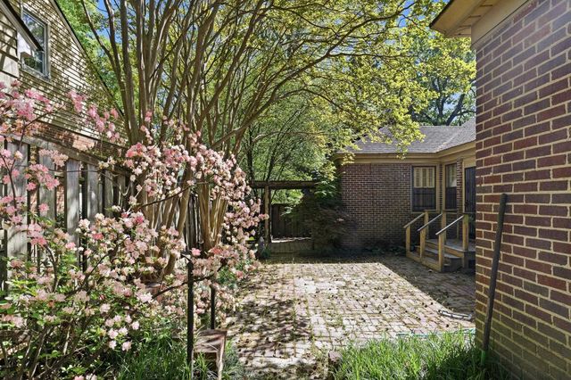 710 ROSEMARY LN, Memphis, TN 38104