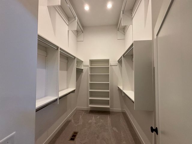 6161 Bateleur Court, Fort Wayne, IN 46845