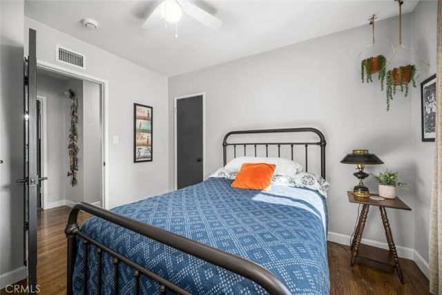 6110 E Walton Street, Long Beach, CA 90815