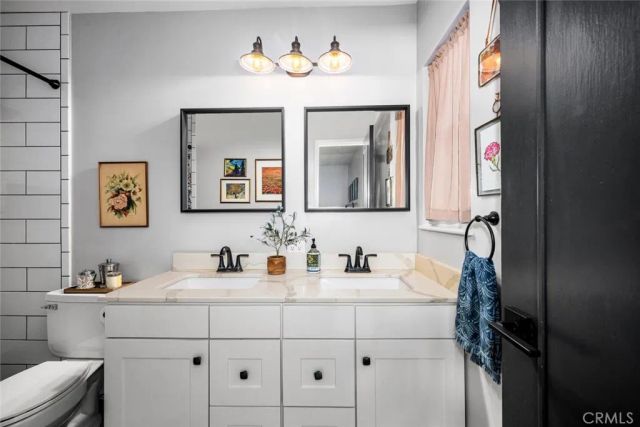 6110 E Walton Street, Long Beach, CA 90815