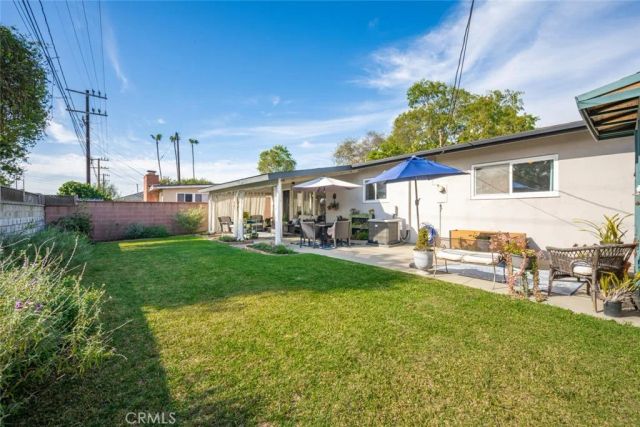 6110 E Walton Street, Long Beach, CA 90815