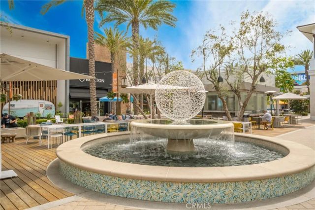 6110 E Walton Street, Long Beach, CA 90815