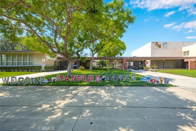 6110 E Walton Street, Long Beach, CA 90815