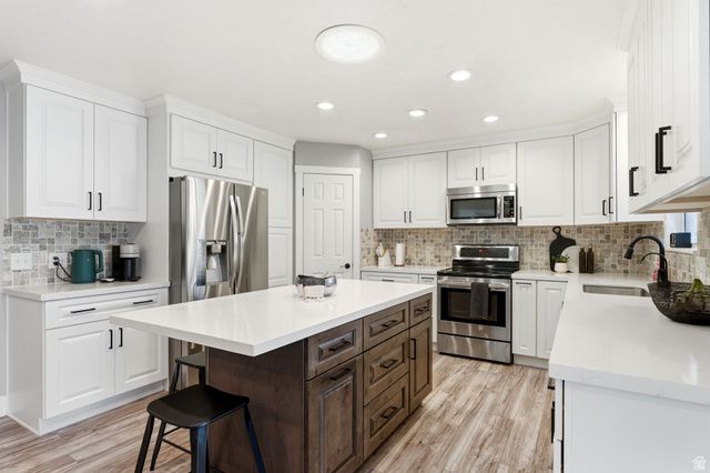 3124 W ELMWOOD DR, Riverton, UT 84065