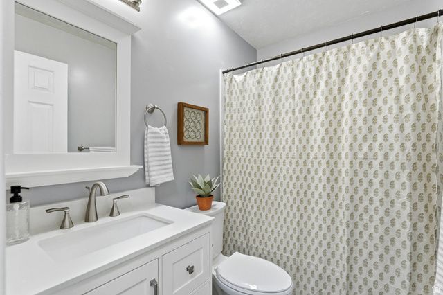 3124 W ELMWOOD DR, Riverton, UT 84065