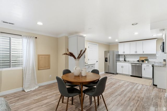 3124 W ELMWOOD DR, Riverton, UT 84065