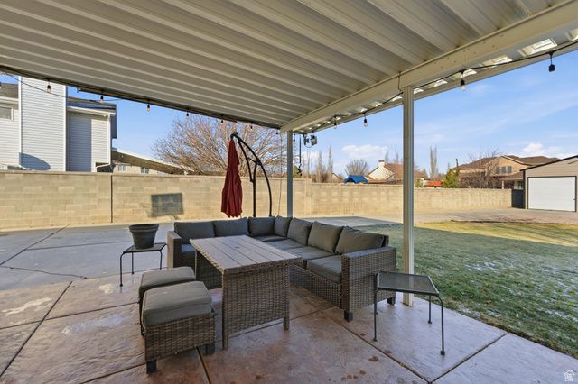 3124 W ELMWOOD DR, Riverton, UT 84065