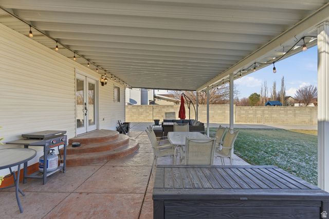 3124 W ELMWOOD DR, Riverton, UT 84065