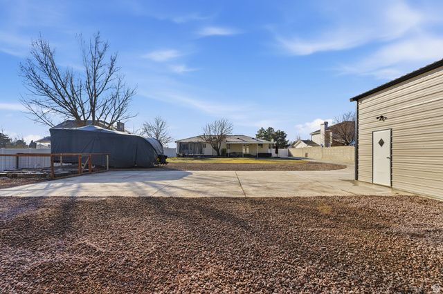 3124 W ELMWOOD DR, Riverton, UT 84065