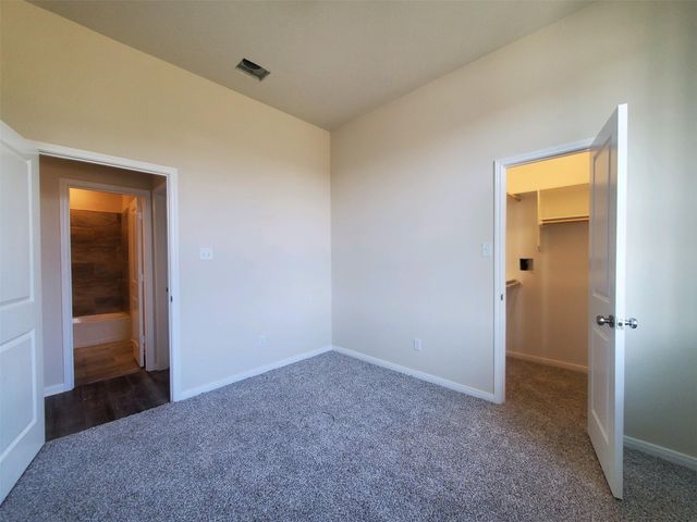 2054 Muscadine Trail, Brenham, TX 77833