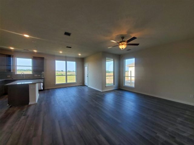 2054 Muscadine Trail, Brenham, TX 77833