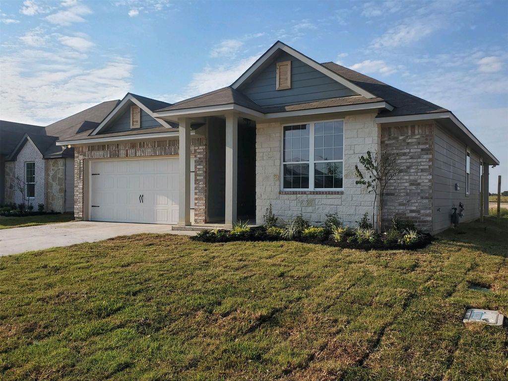 2054 Muscadine Trail, Brenham, TX 77833