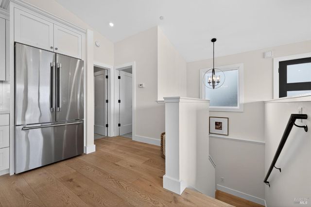 60 Marina Court Dr, San Rafael, CA 94901