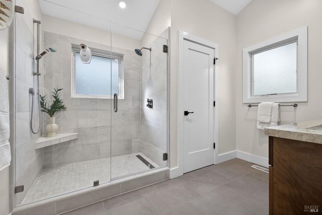 60 Marina Court Dr, San Rafael, CA 94901