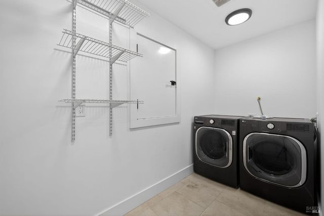 60 Marina Court Dr, San Rafael, CA 94901