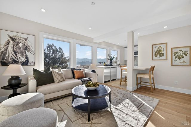 60 Marina Court Dr, San Rafael, CA 94901