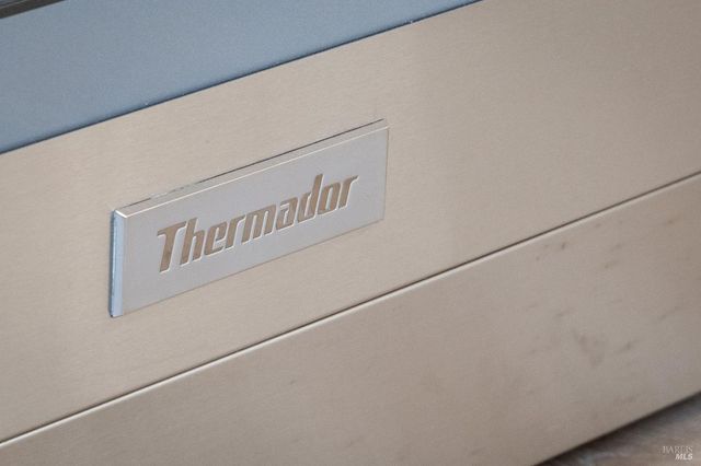 60 Marina Court Dr, San Rafael, CA 94901