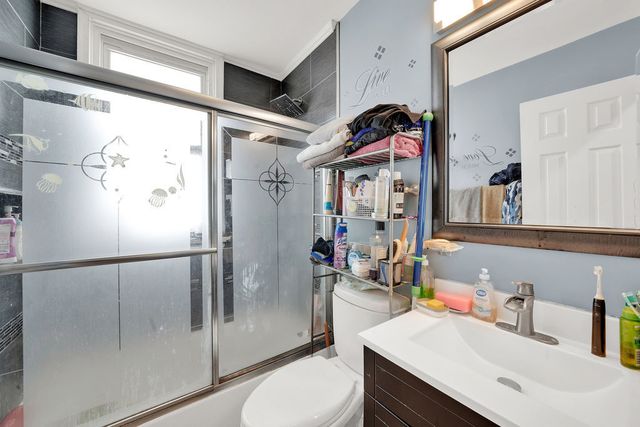 850 N Kildare Avenue, Chicago, IL 60651