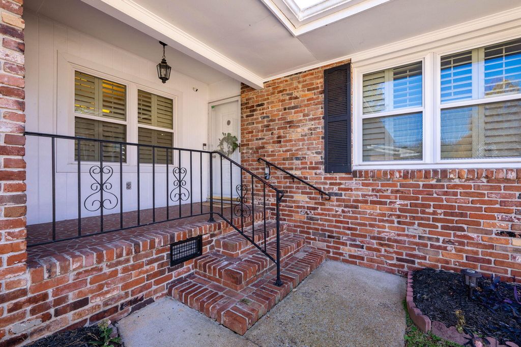 1116 Anita Drive, Chattanooga, TN 37411