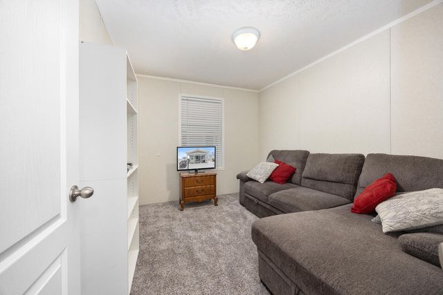 6939 Vinewood Avenue, Belmont, MI 49306