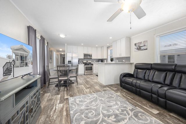 6939 Vinewood Avenue, Belmont, MI 49306