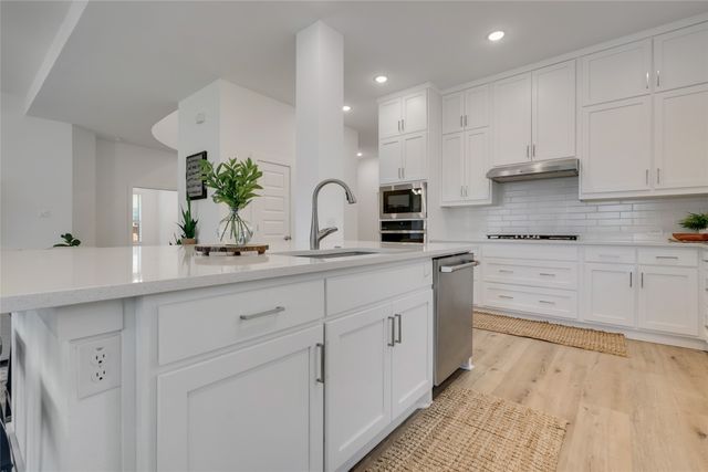 4304 Brookshire Court, Highland Village, TX 75077