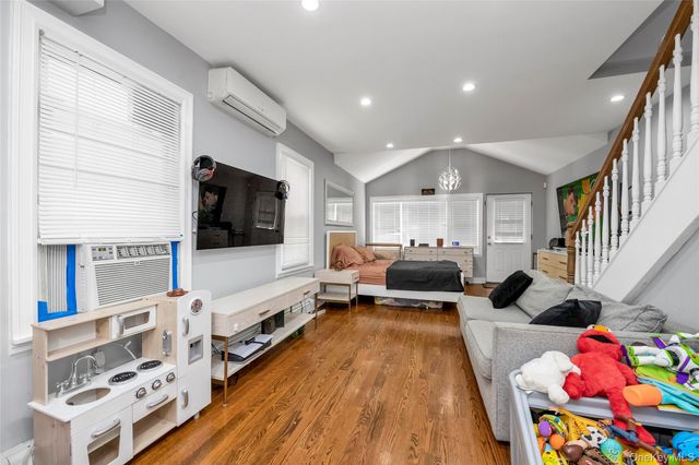 139-17 Glassboro Avenue, Jamaica, NY 11435