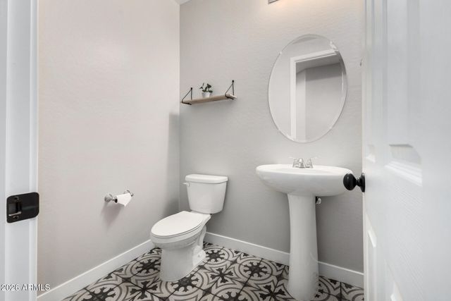 18940 W MERCER Lane, Surprise, AZ 85388