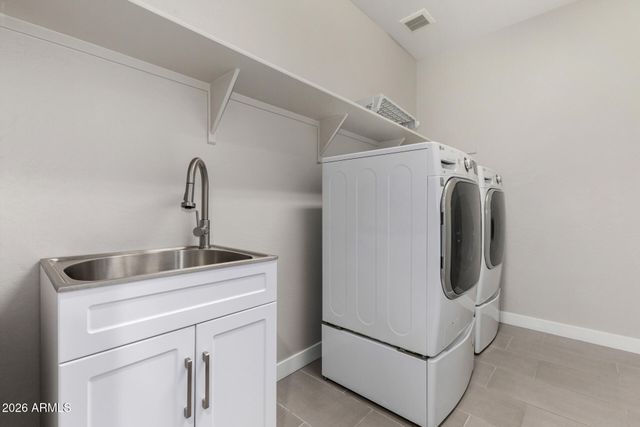 18940 W MERCER Lane, Surprise, AZ 85388