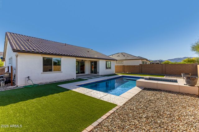 18940 W MERCER Lane, Surprise, AZ 85388