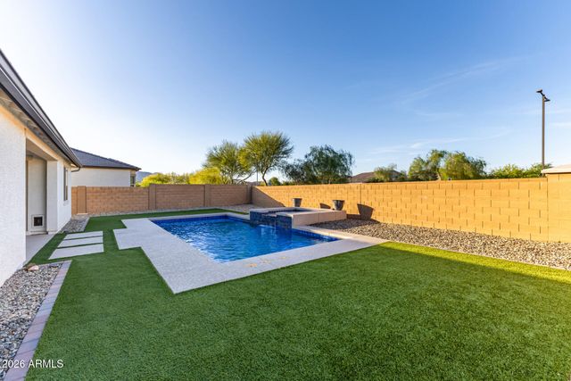 18940 W MERCER Lane, Surprise, AZ 85388