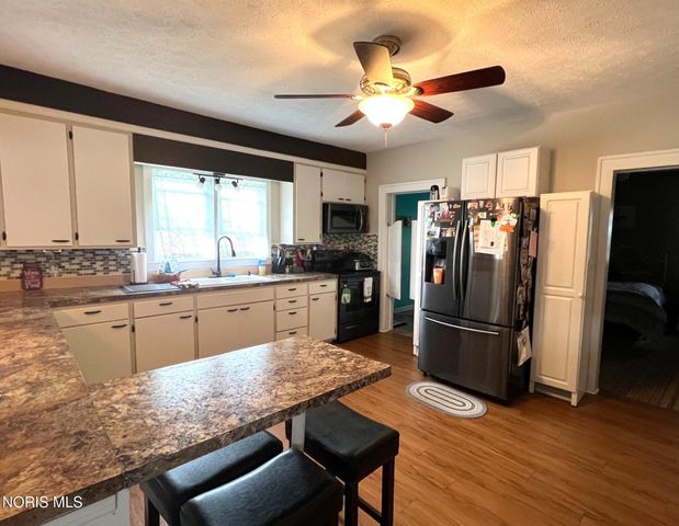 456 S Hazel Street, Upper Sandusky, OH 43351