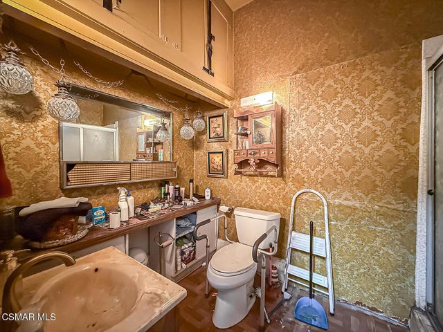 954 Thompson Boulevard, Ventura, CA 93001