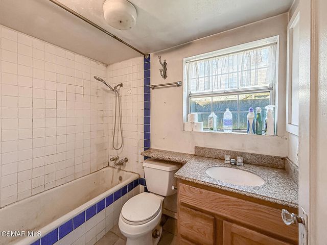 954 Thompson Boulevard, Ventura, CA 93001