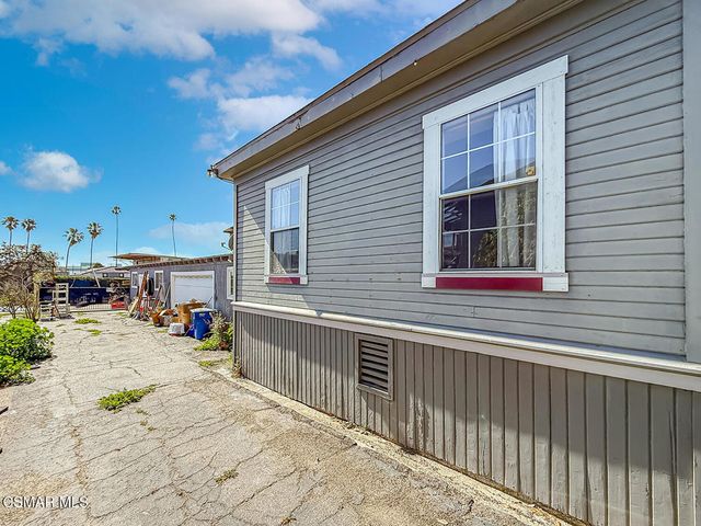 954 Thompson Boulevard, Ventura, CA 93001