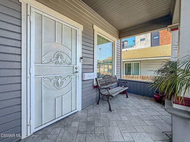 954 Thompson Boulevard, Ventura, CA 93001