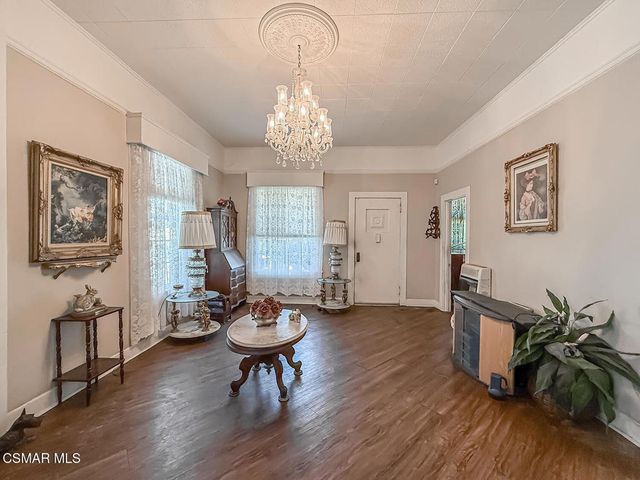 954 Thompson Boulevard, Ventura, CA 93001