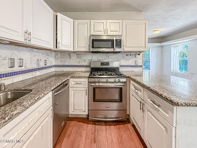 954 Thompson Boulevard, Ventura, CA 93001