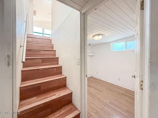 954 Thompson Boulevard, Ventura, CA 93001