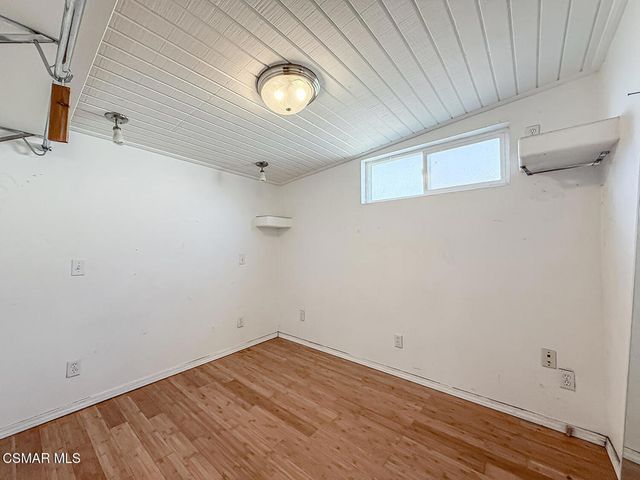 954 Thompson Boulevard, Ventura, CA 93001