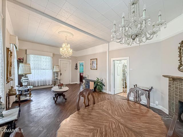 954 Thompson Boulevard, Ventura, CA 93001