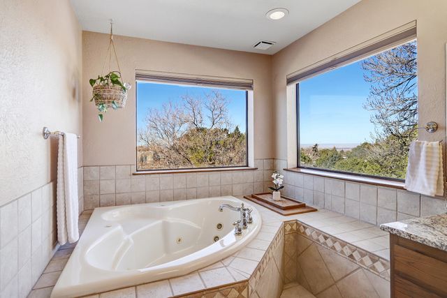 1616 Ranch Court SE, Albuquerque, NM 87123