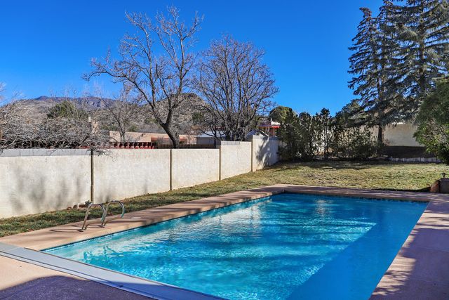 1616 Ranch Court SE, Albuquerque, NM 87123